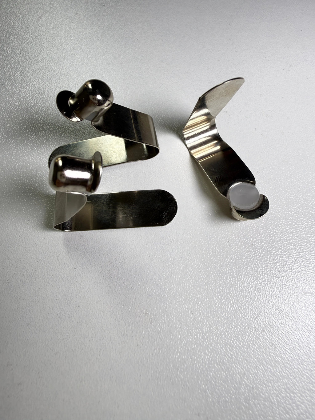 8mm Solid Button Spring Clip Short - detail view